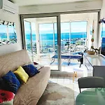 T2 Terrasse Vue Panoramique, Piscine, Parking, Wifi, 2 Tv Connectees, Netflix, Clim, Ascenseur, Barbecue *