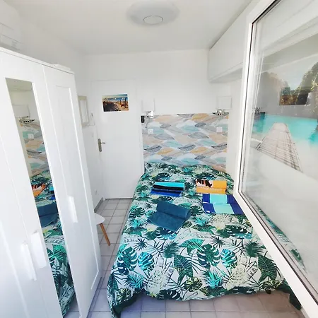 T2 Panoramic View: Pool, Parking & Smart Tv Retreat *