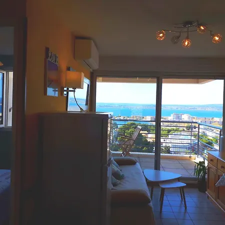 T2 Terrasse Vue Panoramique, Piscine, Parking, Wifi, 2 Tv Connectees, Netflix, Clim, Ascenseur, Barbecue Sète