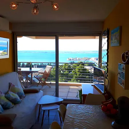 T2 Terrasse Vue Panoramique, Piscine, Parking, Wifi, 2 Tv Connectees, Netflix, Clim, Ascenseur, Barbecue * Sète