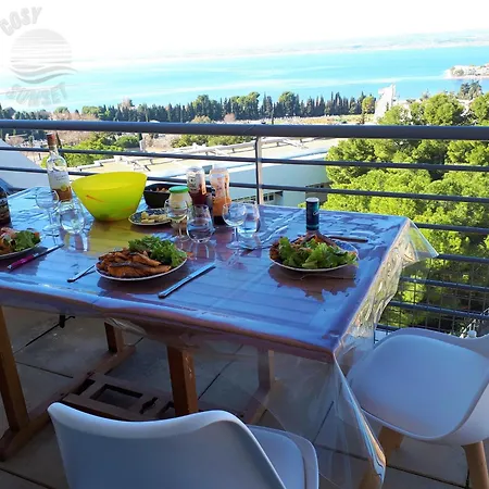 T2 Panoramic View: Pool, Parking & Smart Tv Retreat Apartment Sete