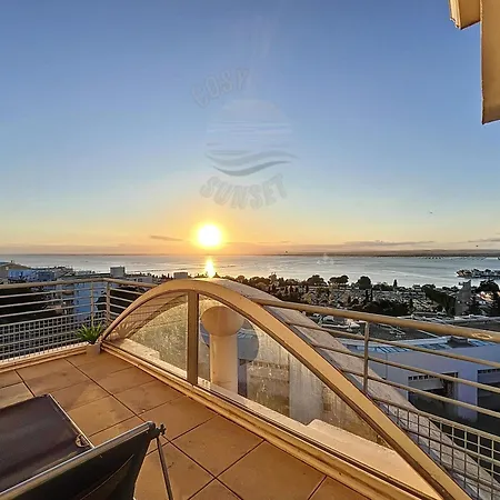 T2 Panoramic View: Pool, Parking & Smart Tv Retreat * Sete